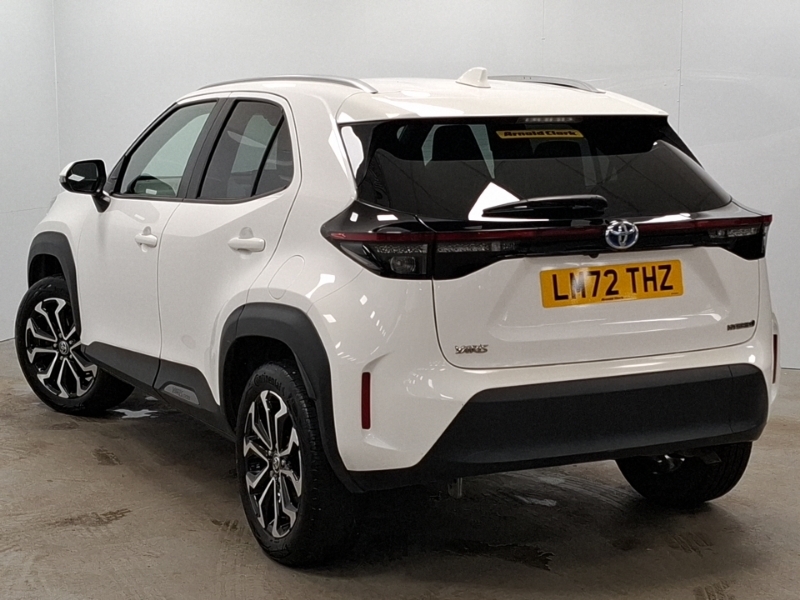 Toyota Yaris Cross 1.5 Hybrid Design Cvt LM72THZ White #2
