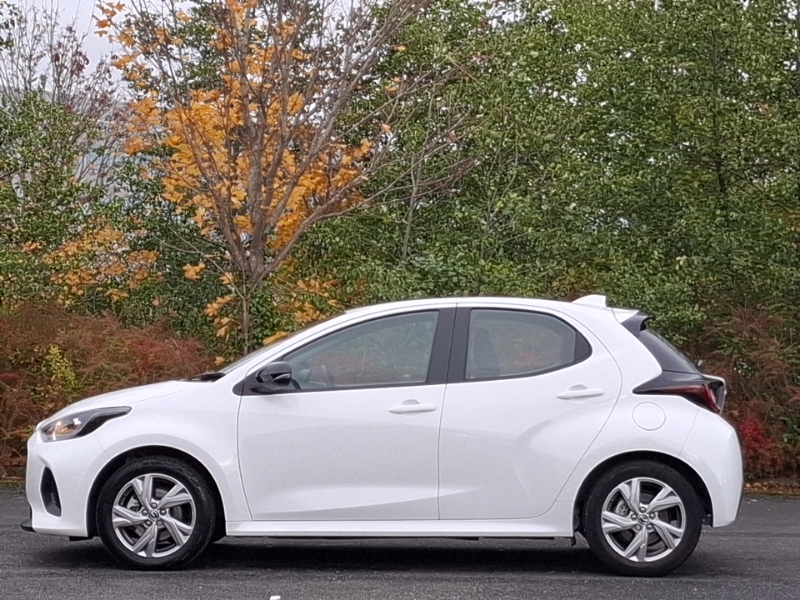 Mazda 2 1.5I Hybrid Exclusive Line Cvt SB24VOK White #4
