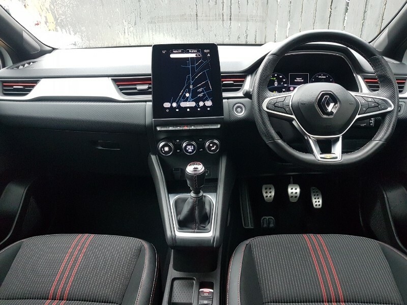 Renault Captur 1.3 Mild Hybrid 140 R.s. Line White #3