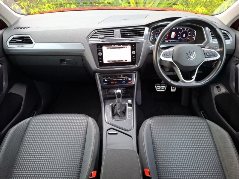 Volkswagen Tiguan 1.5 Tsi 150 Active Dsg YR22YSJ Red #3