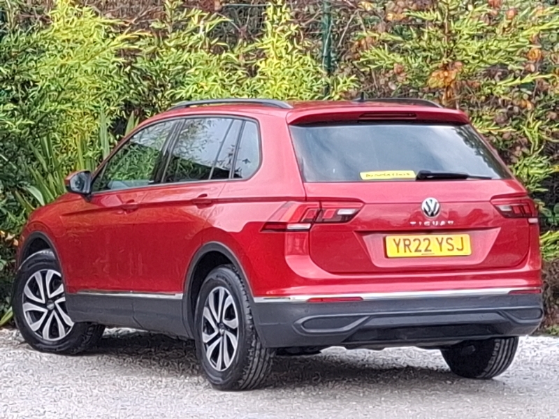 Volkswagen Tiguan 1.5 Tsi 150 Active Dsg YR22YSJ Red #2