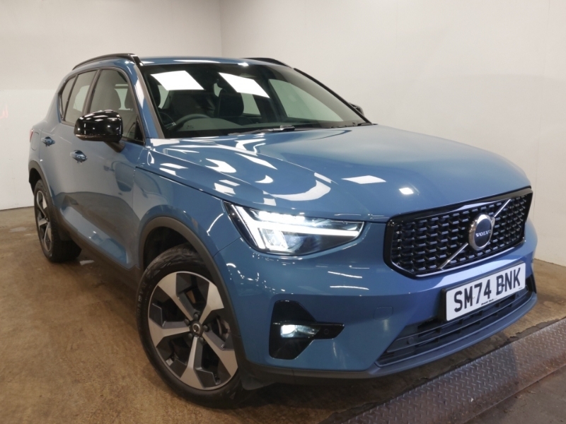 Volvo XC40 2.0 B3p Plus Dark Blue