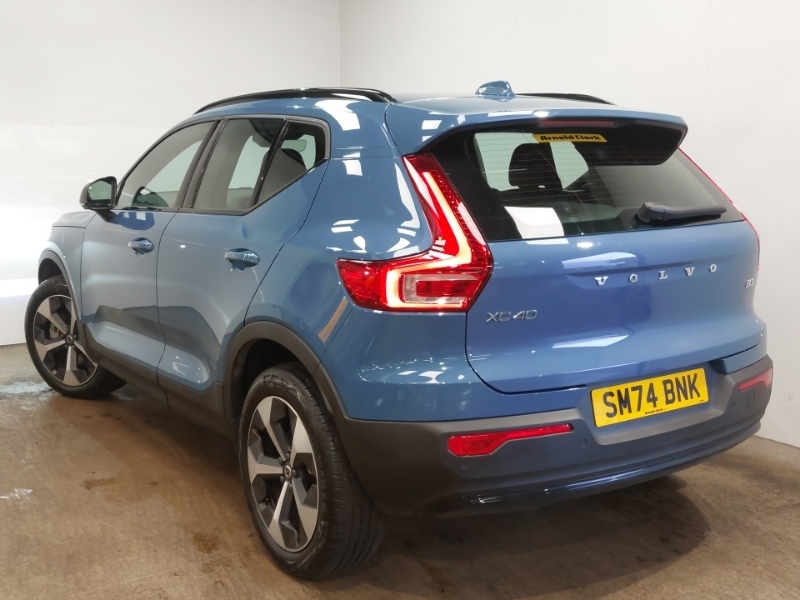 Volvo XC40 2.0 B3p Plus Dark SM74BNK Blue #2