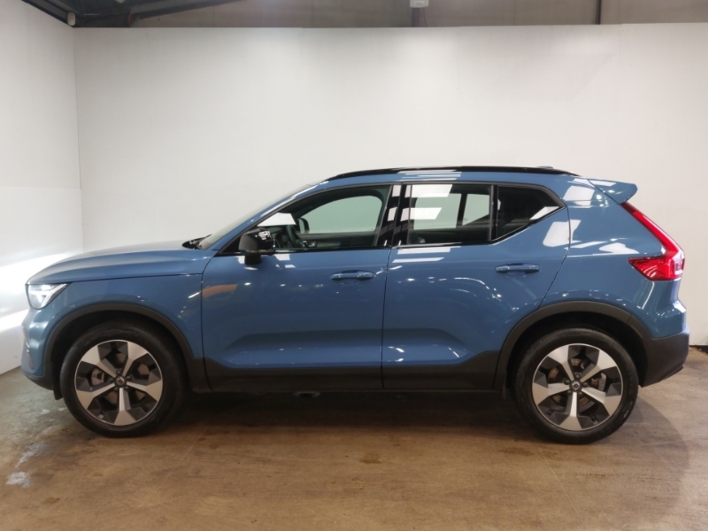 Volvo XC40 2.0 B3p Plus Dark SM74BNK Blue #4