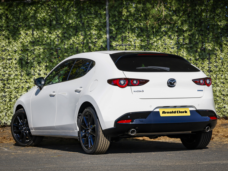 Mazda 3 2.5 E-skyactiv G Mhev 140 Homura White #2