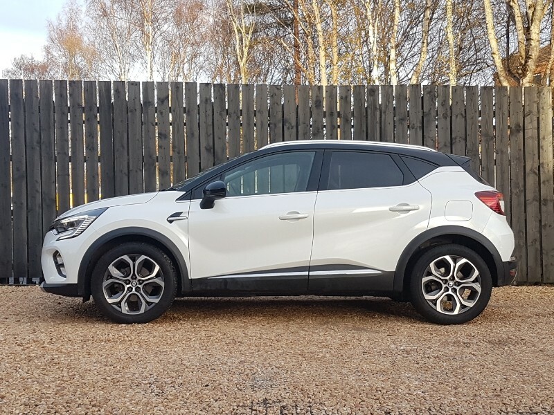 Renault Captur 1.6 E-tech Plug-in Hybrid 160 Techno YO23FZA White #4