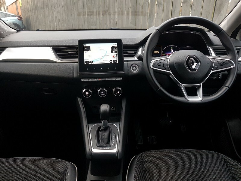 Renault Captur 1.6 E-tech Plug-in Hybrid 160 Techno YO23FZA White #3