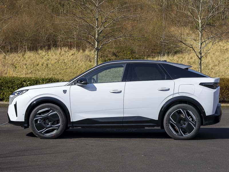 Peugeot 3008 157Kw Gt 73Kwh SJ75UTX White #4