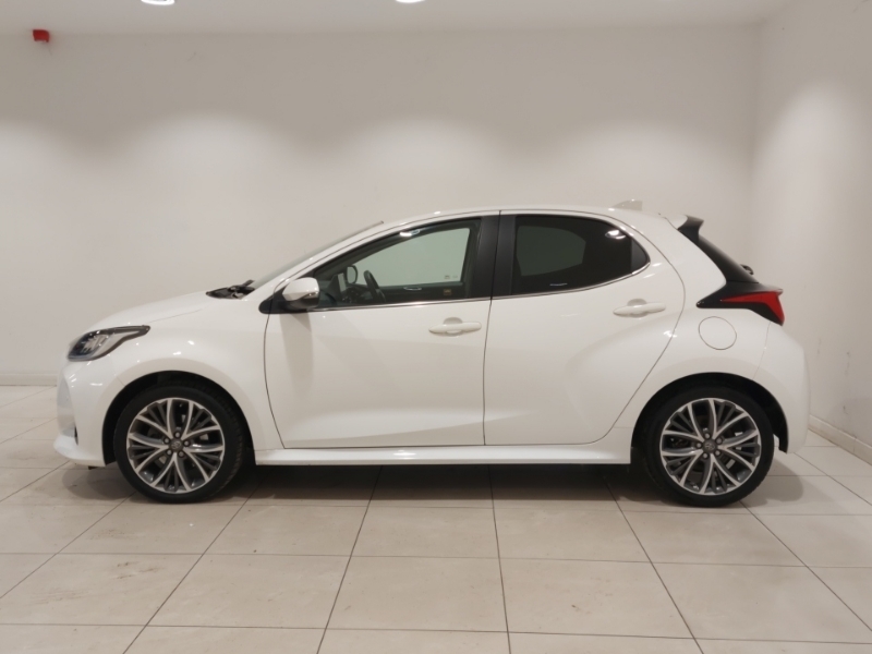 Toyota Yaris 1.5 Hybrid Excel Cvt YE72BSX White #4