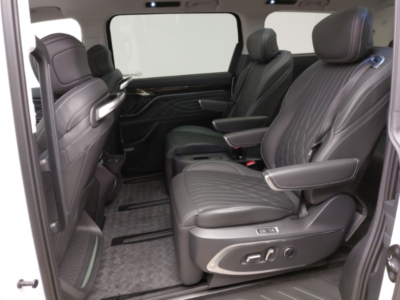 Maxus MIFA 9 180Kw Luxury 7 Seat 90Kwh White #6