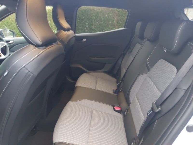 Renault Clio 1.6 E-tech Full Hybrid 145 Techno SB75HYU Grey #6