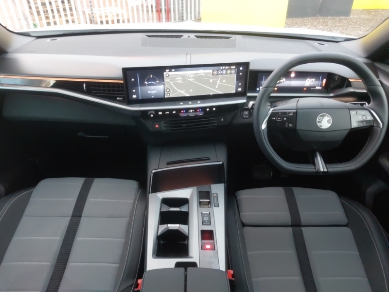 Vauxhall Grandland 157Kw Gs 73Kwh White #3