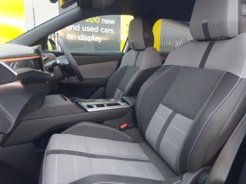 Vauxhall Grandland 157Kw Gs 73Kwh White #5