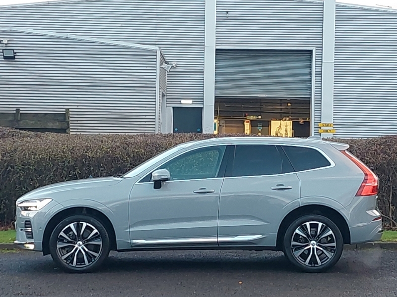 Volvo XC60 2.0 B5p Ultra Dark Awd Geartronic LB25KNS Grey #4
