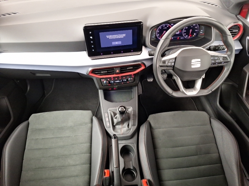 Seat Ibiza 1.0 Tsi 95 Fr Sport Red #3