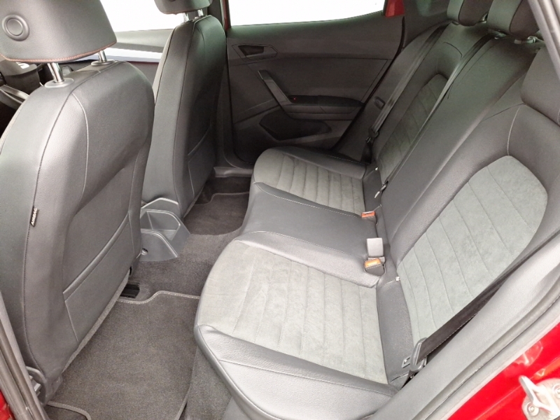 Seat Ibiza 1.0 Tsi 95 Fr Sport Red #6