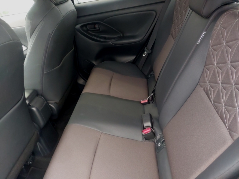 Toyota Yaris Cross 1.5 Hybrid Excel Cvt SY72RZG White #6