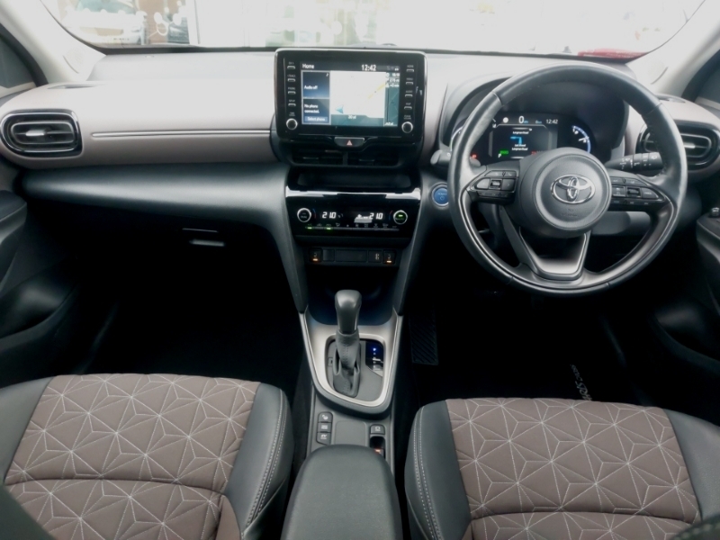 Toyota Yaris Cross 1.5 Hybrid Excel Cvt SY72RZG White #3