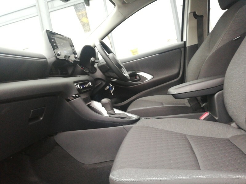 Toyota Yaris 1.5 Hybrid Icon Cvt DL23KZK White #5