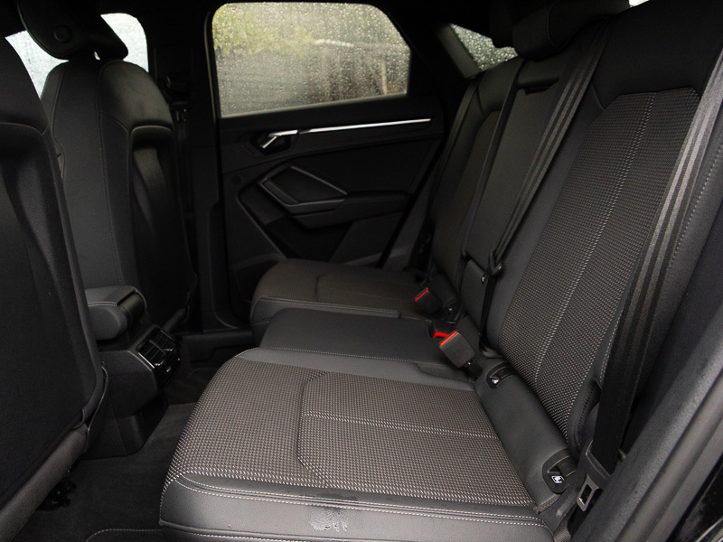 Audi Q3 40 Tdi 200 Quattro Black Edition S Tronic DA23HYJ Black #6