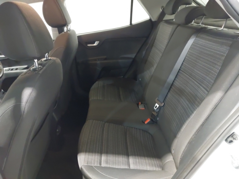 Kia Stonic 1.0T Gdi 98 2 Dct BN25KVB White #6