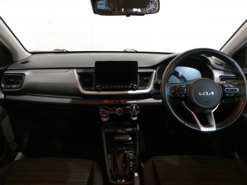 Kia Stonic 1.0T Gdi 98 2 Dct BN25KVB White #3