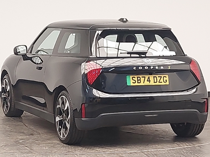 Mini Hatch 160Kw Se Exclusive 54Kwh Black #2