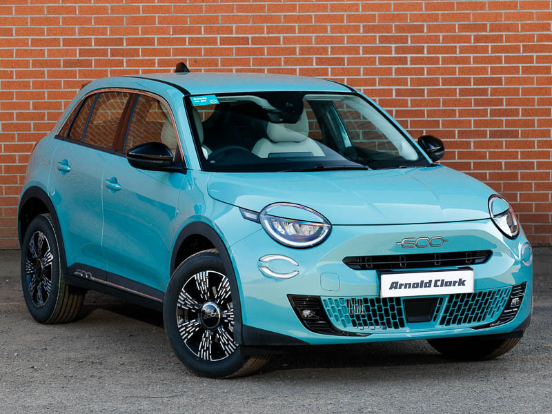 Fiat 600 1.2 Hybrid 48V Edct-6 Blue