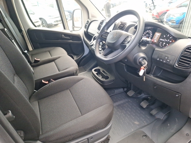 Citroen Relay 2.2 Bluehdi 140 H2 Van Enterprise SL75VUK White #3