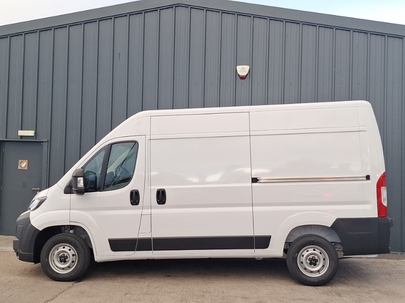 Citroen Relay 2.2 Bluehdi 140 H2 Van Enterprise SL75VUK White #4