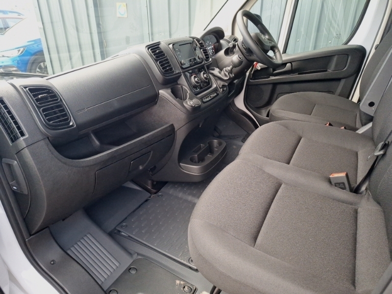 Citroen Relay 2.2 Bluehdi 140 H2 Van Enterprise SL75VUK White #5