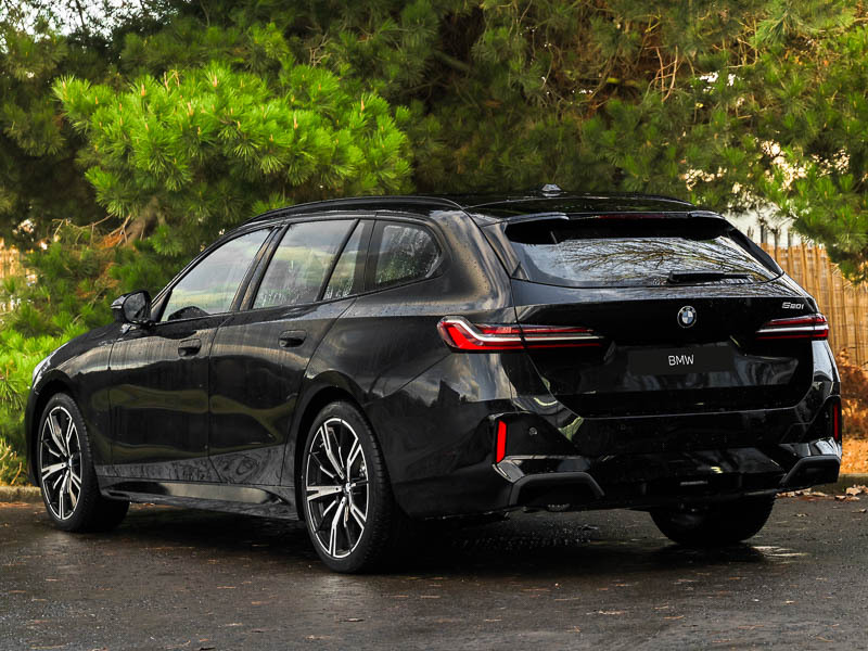 BMW 5 Series 520I M Sport Black #2