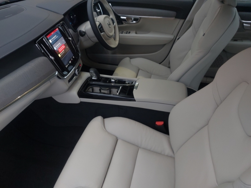 Volvo V90 2.0 T6 350 Phev Plus Dark Awd Silver #5