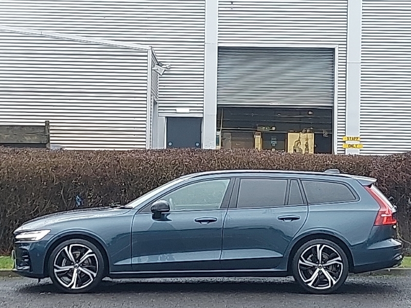 Volvo V60 2.0 B4p Plus Dark 7 Speed SK25WOA Blue #4
