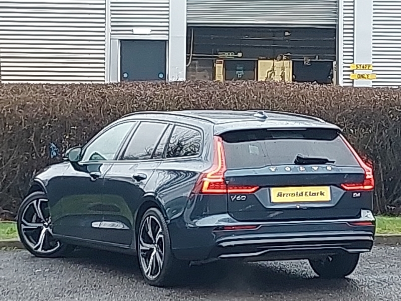 Volvo V60 2.0 B4p Plus Dark 7 Speed SK25WOA Blue #2