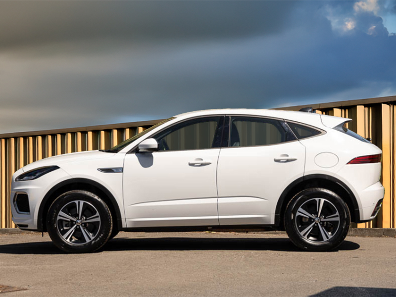 Jaguar E-Pace 1.5 P300e R-dynamic S White #4