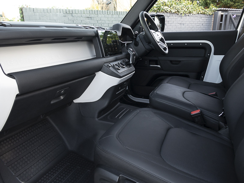 Land Rover Defender 3.0 D250 Hard Top S 3 Seat MA25FVB White #5