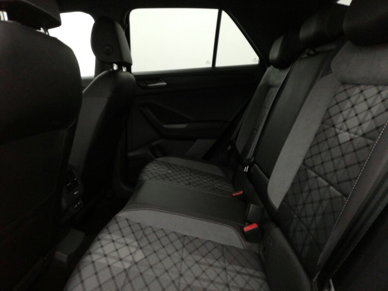 Volkswagen T-Roc 1.5 Tsi R-line Black #6