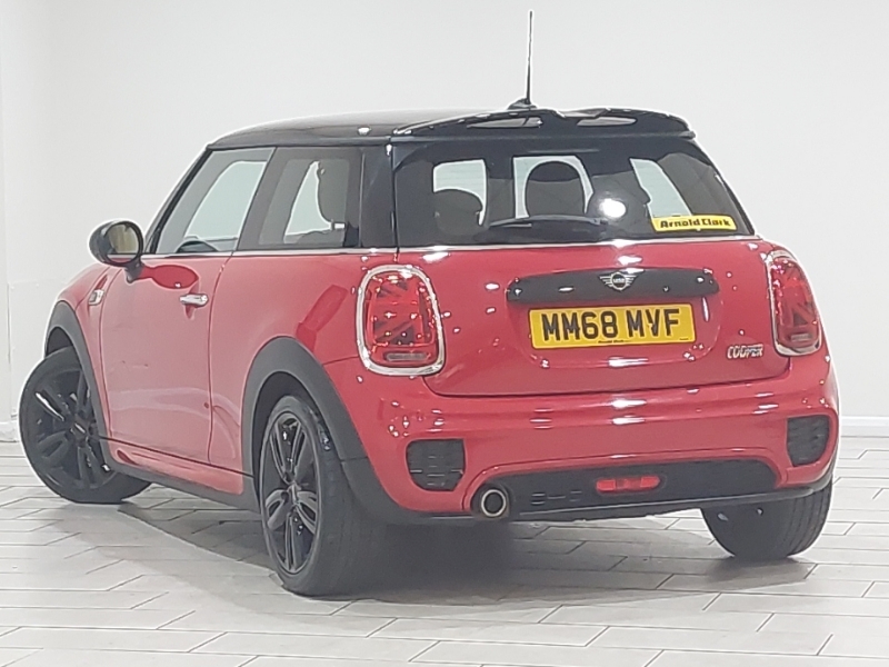 Mini Hatch 1.5 Cooper Sport II MM68MVF Red #2