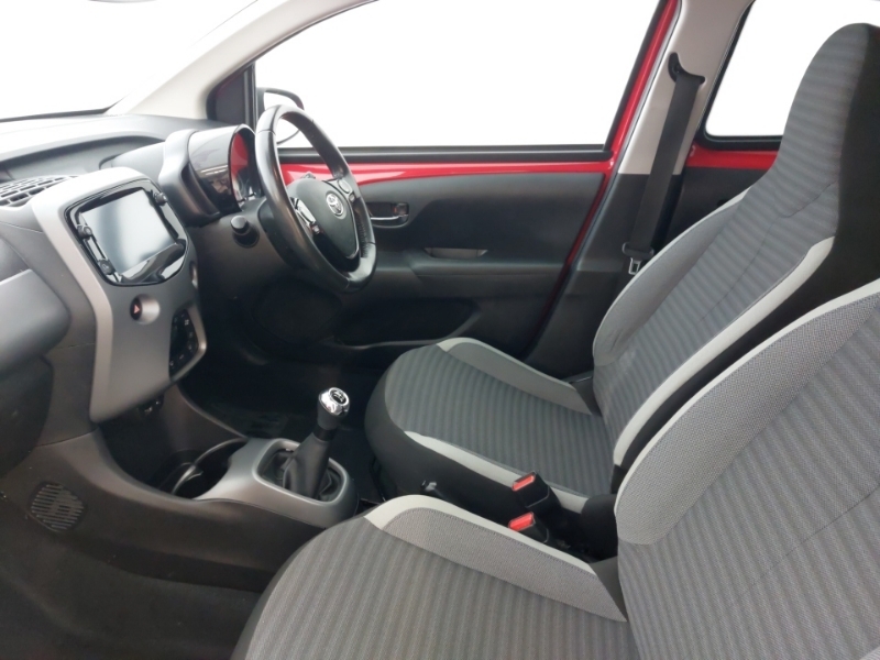 Toyota Aygo 1.0 Vvt-i X-trend OE19CFY Red #5