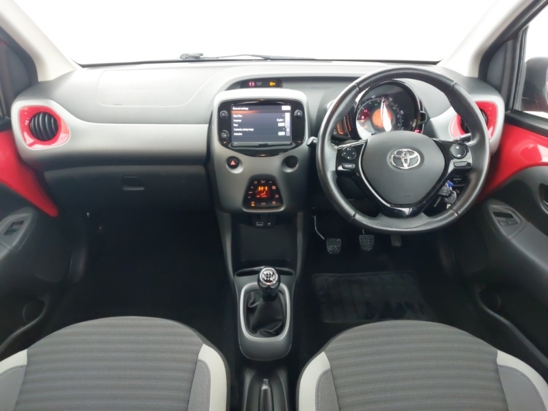 Toyota Aygo 1.0 Vvt-i X-trend OE19CFY Red #3