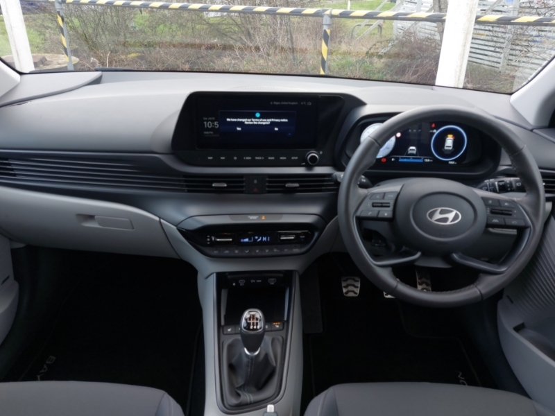 Hyundai Bayon 1.0 Tgdi Ultimate EA74CWN Red #3