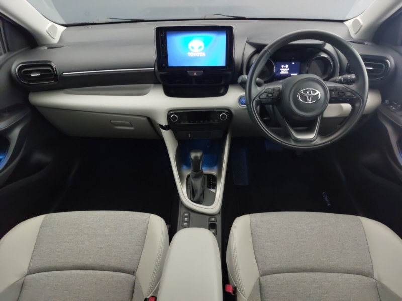 Toyota Yaris 1.5 Hybrid Excel Cvt SB22XMY White #3