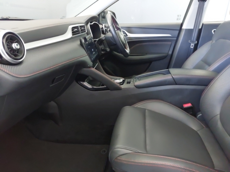MG ZS 130Kw Trophy Ev 51Kwh FV72YLW Black #5