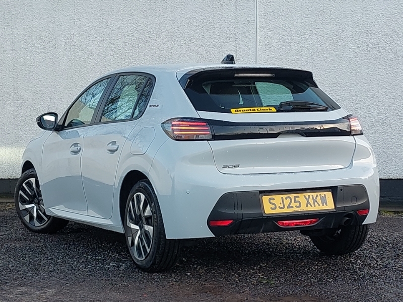 Peugeot 208 1.2 Puretech 100 Style SJ25XKW White #2