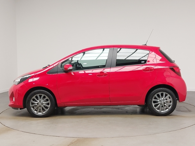 Toyota Yaris 1.33 Vvt-i Icon SC66JCO Red #4