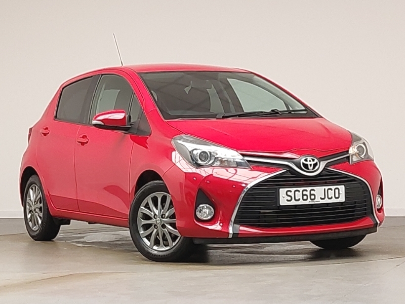 Toyota Yaris 1.33 Vvt-i Icon Red