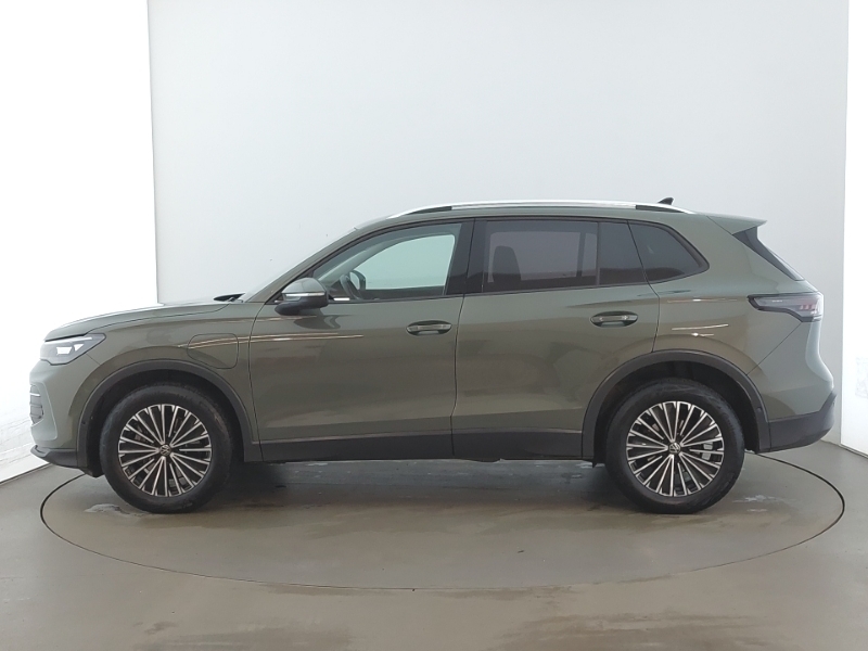 Volkswagen Tiguan 1.5 Tsi Ehybrid Match Dsg CN74XPC Green #4