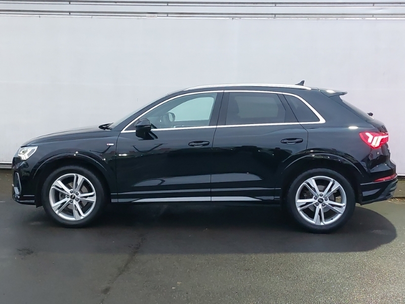 Audi Q3 35 Tfsi S Line S Tronic Tech Pack SV74YSK Black #4