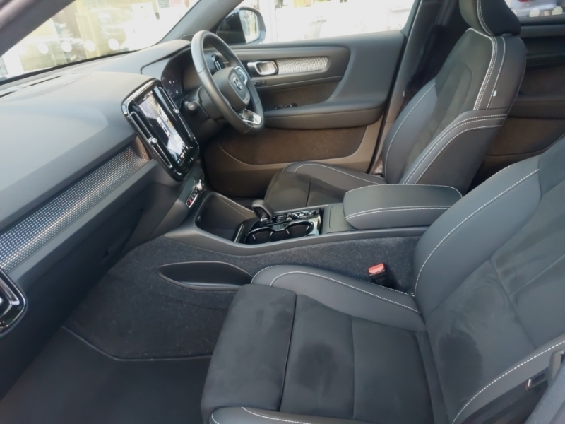 Volvo XC40 2.0 B4p Ultimate Dark White #5